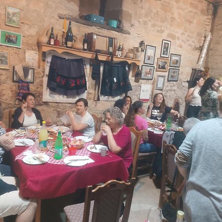 "Pivnica I Smestaj Jovanovic"- Rogljevacke Pivnice Rogljevo المظهر الخارجي الصورة
